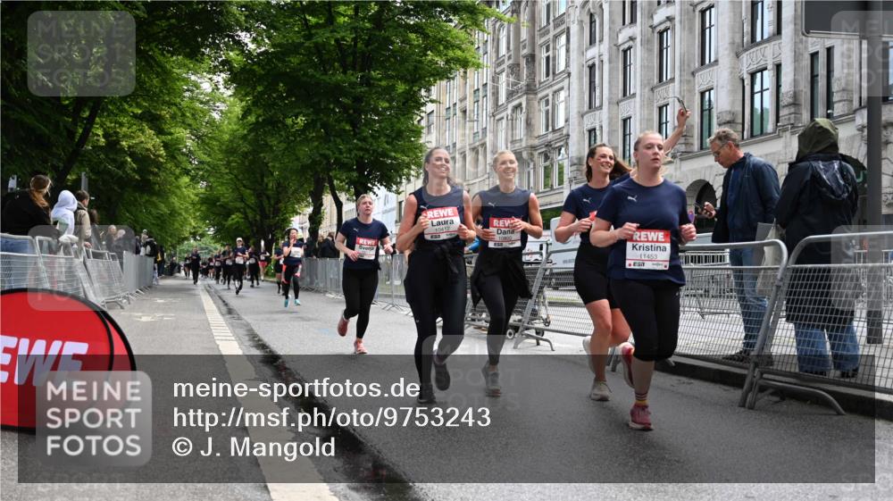 14.06.2026 - REWE Women's Run J. Mangold http://msf.ph/oto/9753243 14.06.2026 10:10:01 Ziel 10412, 10413, 10702, 10703, 10890, 10917, 11239, 11453, 11474, 11487, 11498 meine-sportfotos.de