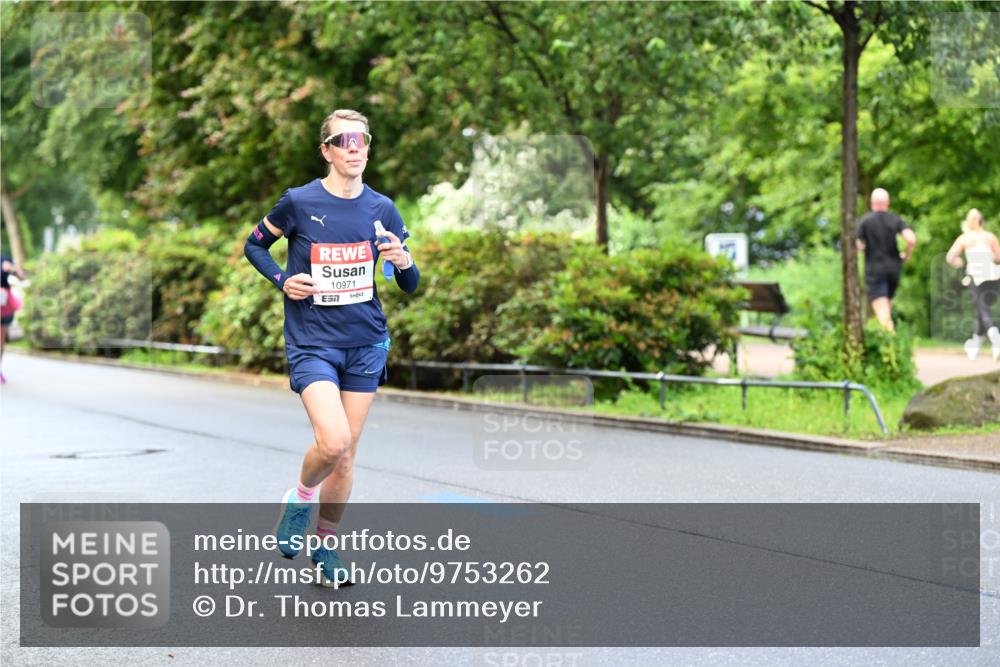 14.06.2026 - REWE Women's Run Dr. Thomas Lammeyer http://msf.ph/oto/9753262 14.06.2026 09:16:17 Laufen 10971, 7 meine-sportfotos.de