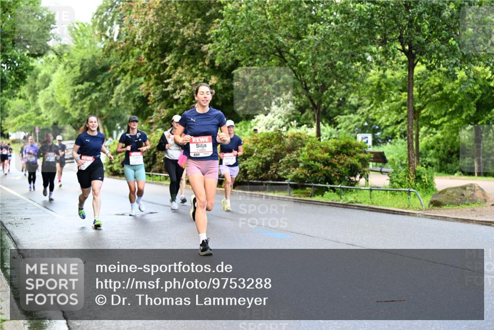 14.06.2026 - REWE Women's Run Dr. Thomas Lammeyer http://msf.ph/oto/9753288 14.06.2026 09:16:23 Laufen 11009 meine-sportfotos.de