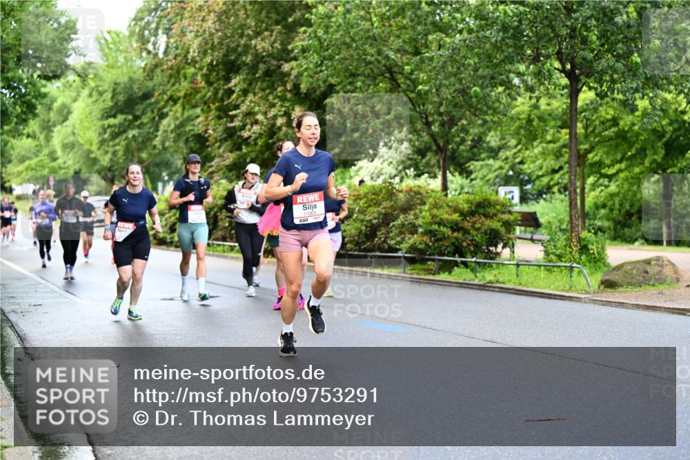 14.06.2026 - REWE Women's Run Dr. Thomas Lammeyer http://msf.ph/oto/9753291 14.06.2026 09:16:23 Laufen 00, 11009 meine-sportfotos.de