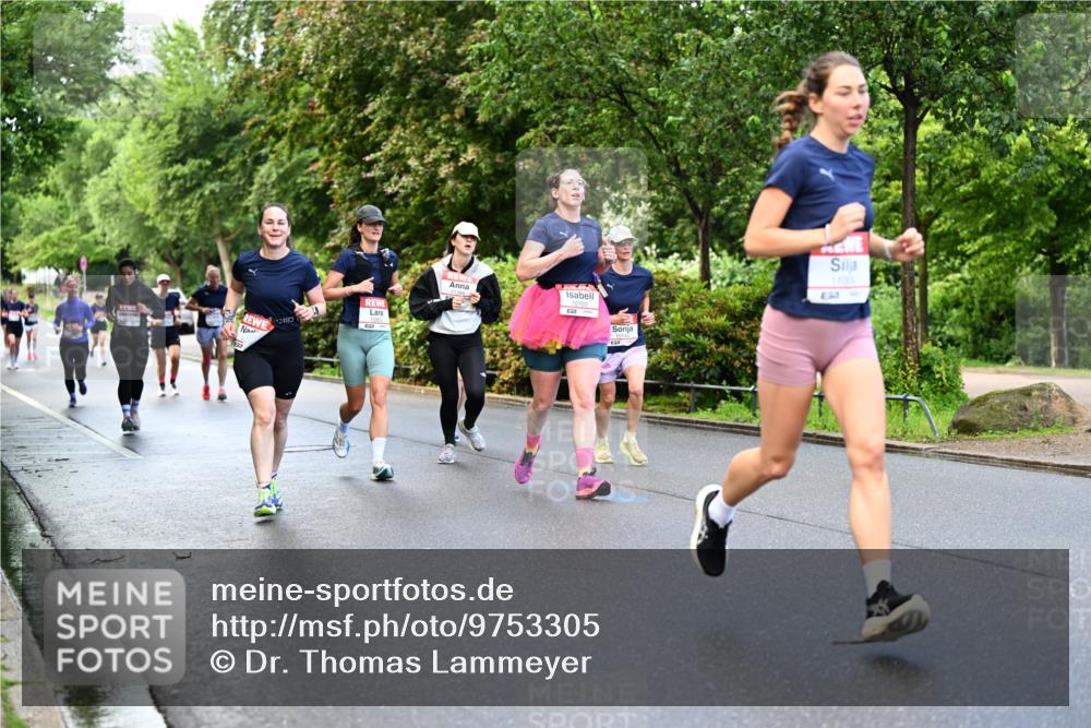 14.06.2026 - REWE Women's Run Dr. Thomas Lammeyer http://msf.ph/oto/9753305 14.06.2026 09:16:24 Laufen 57, 10103 meine-sportfotos.de