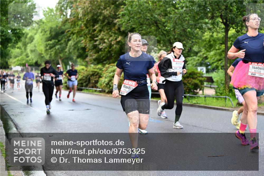 14.06.2026 - REWE Women's Run Dr. Thomas Lammeyer http://msf.ph/oto/9753325 14.06.2026 09:16:25 Laufen 114, 577, 10103 meine-sportfotos.de