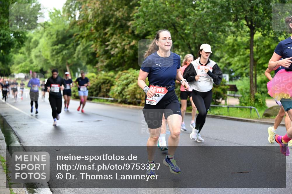 14.06.2026 - REWE Women's Run Dr. Thomas Lammeyer http://msf.ph/oto/9753327 14.06.2026 09:16:26 Laufen 114, 7, 1120, 1430 meine-sportfotos.de