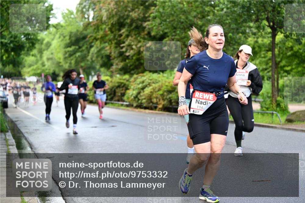 14.06.2026 - REWE Women's Run Dr. Thomas Lammeyer http://msf.ph/oto/9753332 14.06.2026 09:16:26 Laufen 1142, 7, 11266 meine-sportfotos.de