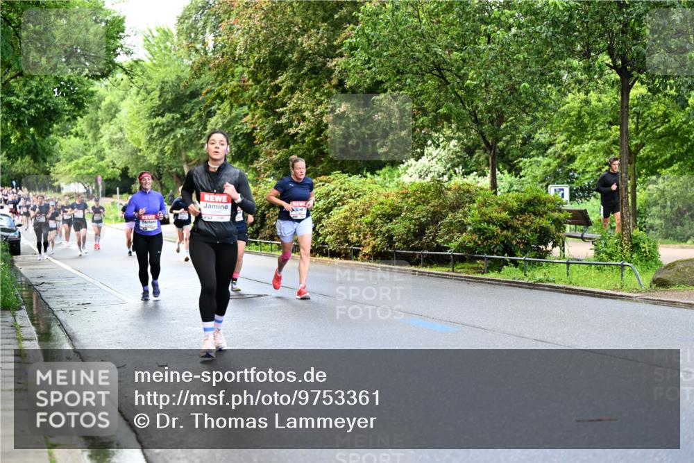 14.06.2026 - REWE Women's Run Dr. Thomas Lammeyer http://msf.ph/oto/9753361 14.06.2026 09:16:28 Laufen 7 meine-sportfotos.de