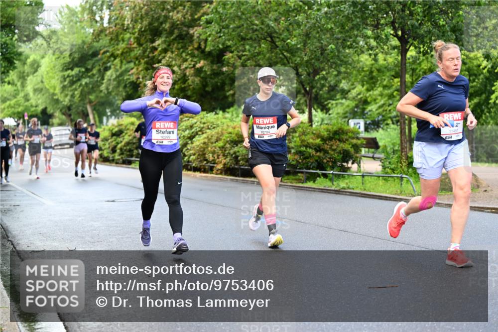 14.06.2026 - REWE Women's Run Dr. Thomas Lammeyer http://msf.ph/oto/9753406 14.06.2026 09:16:31 Laufen 10299, 10704, 11467 meine-sportfotos.de