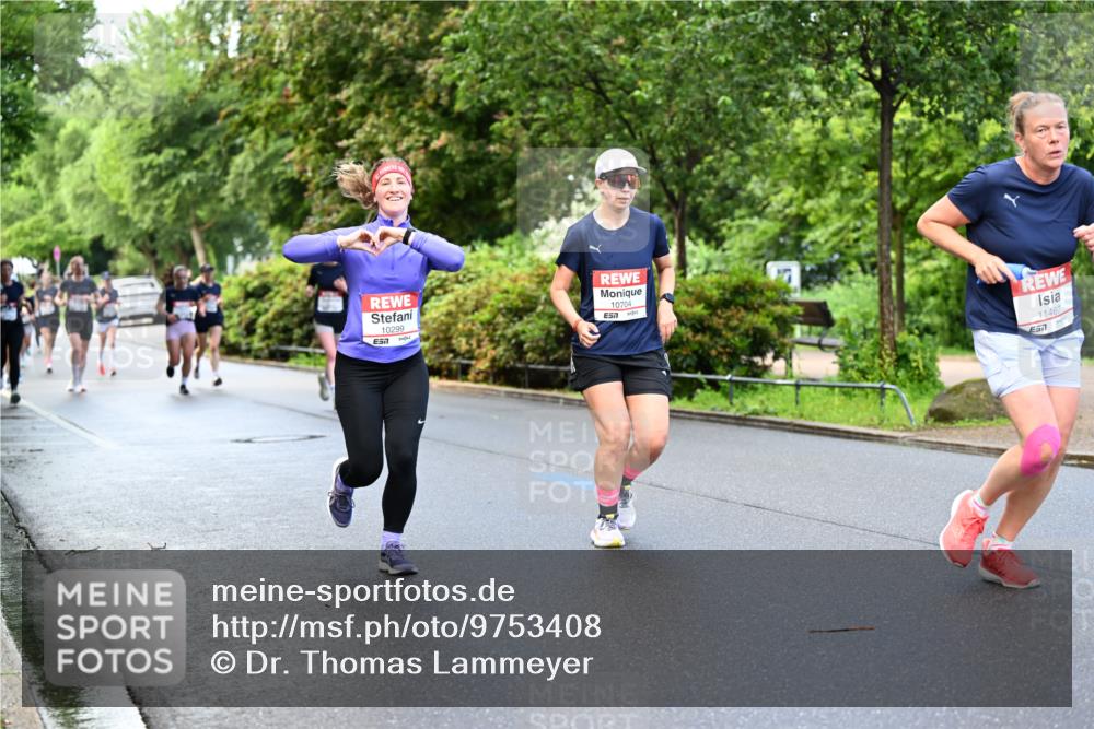 14.06.2026 - REWE Women's Run Dr. Thomas Lammeyer http://msf.ph/oto/9753408 14.06.2026 09:16:31 Laufen 10299, 10704, 75, 11467 meine-sportfotos.de