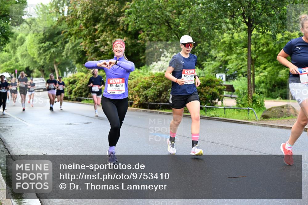 14.06.2026 - REWE Women's Run Dr. Thomas Lammeyer http://msf.ph/oto/9753410 14.06.2026 09:16:31 Laufen 10299, 7, 10704 meine-sportfotos.de
