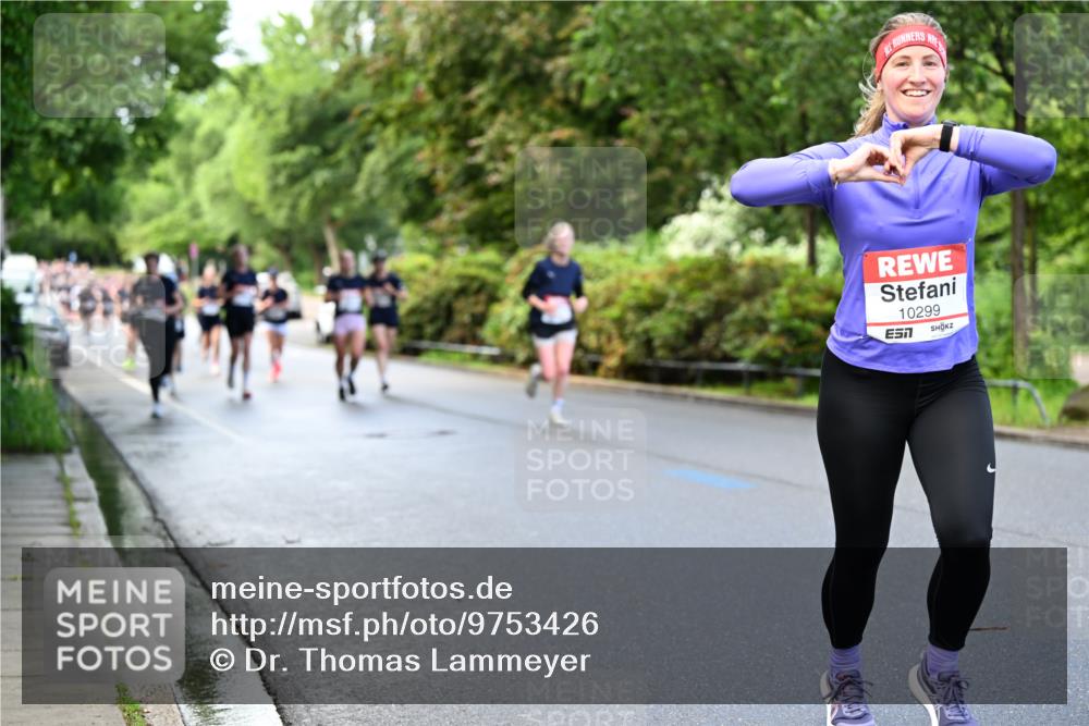 14.06.2026 - REWE Women's Run Dr. Thomas Lammeyer http://msf.ph/oto/9753426 14.06.2026 09:16:32 Laufen 10299 meine-sportfotos.de