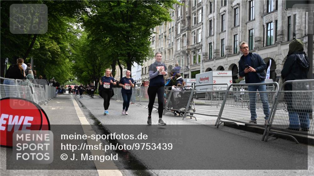 14.06.2026 - REWE Women's Run J. Mangold http://msf.ph/oto/9753439 14.06.2026 10:10:33 Ziel 10426, 10460, 10503, 10591, 11170 meine-sportfotos.de