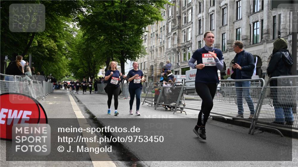 14.06.2026 - REWE Women's Run J. Mangold http://msf.ph/oto/9753450 14.06.2026 10:10:34 Ziel 10426, 10460, 10503, 10591, 11170 meine-sportfotos.de