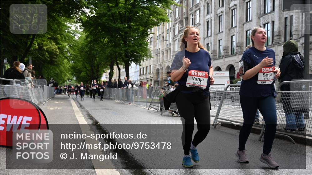 14.06.2026 - REWE Women's Run J. Mangold http://msf.ph/oto/9753478 14.06.2026 10:10:37 Ziel 10426, 10503, 11170 meine-sportfotos.de