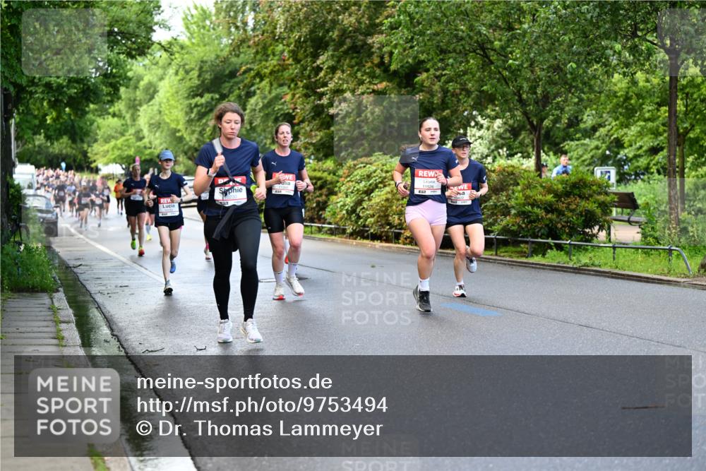 14.06.2026 - REWE Women's Run Dr. Thomas Lammeyer http://msf.ph/oto/9753494 14.06.2026 09:16:36 Laufen 10230, 11526, 0422 meine-sportfotos.de