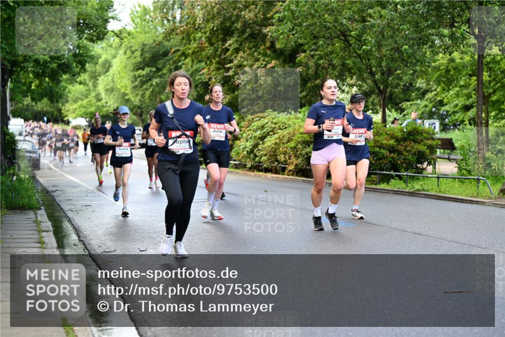 14.06.2026 - REWE Women's Run Dr. Thomas Lammeyer http://msf.ph/oto/9753500 14.06.2026 09:16:36 Laufen 10230, 57, 11395, 1526 meine-sportfotos.de