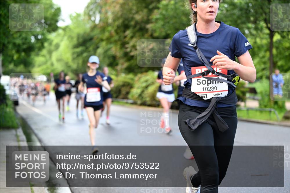 14.06.2026 - REWE Women's Run Dr. Thomas Lammeyer http://msf.ph/oto/9753522 14.06.2026 09:16:38 Laufen 10230, 57 meine-sportfotos.de