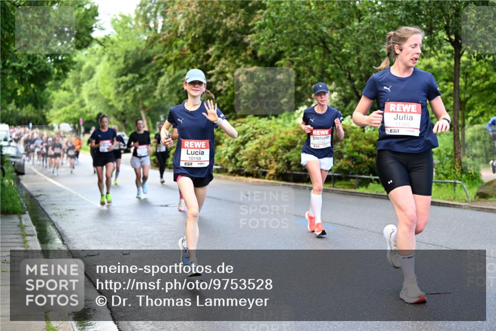 14.06.2026 - REWE Women's Run Dr. Thomas Lammeyer http://msf.ph/oto/9753528 14.06.2026 09:16:38 Laufen 10159, 7, 11395, 7 meine-sportfotos.de