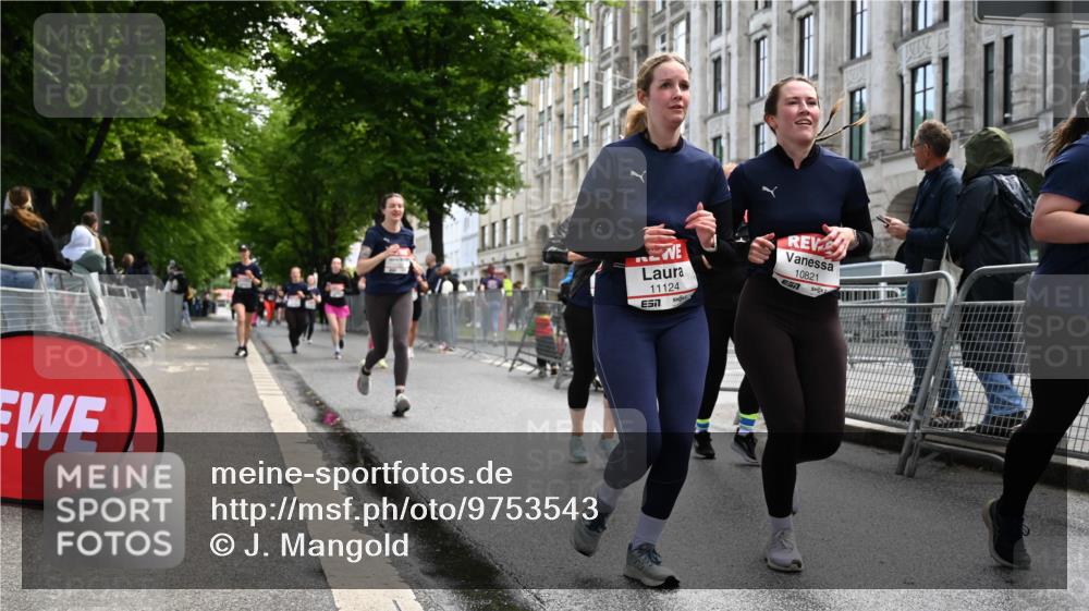 14.06.2026 - REWE Women's Run J. Mangold http://msf.ph/oto/9753543 14.06.2026 10:10:52 Ziel 10111, 10140, 10429, 10468, 10821, 10834, 10985, 11124, 11328, 11450, 11451, 11500 meine-sportfotos.de