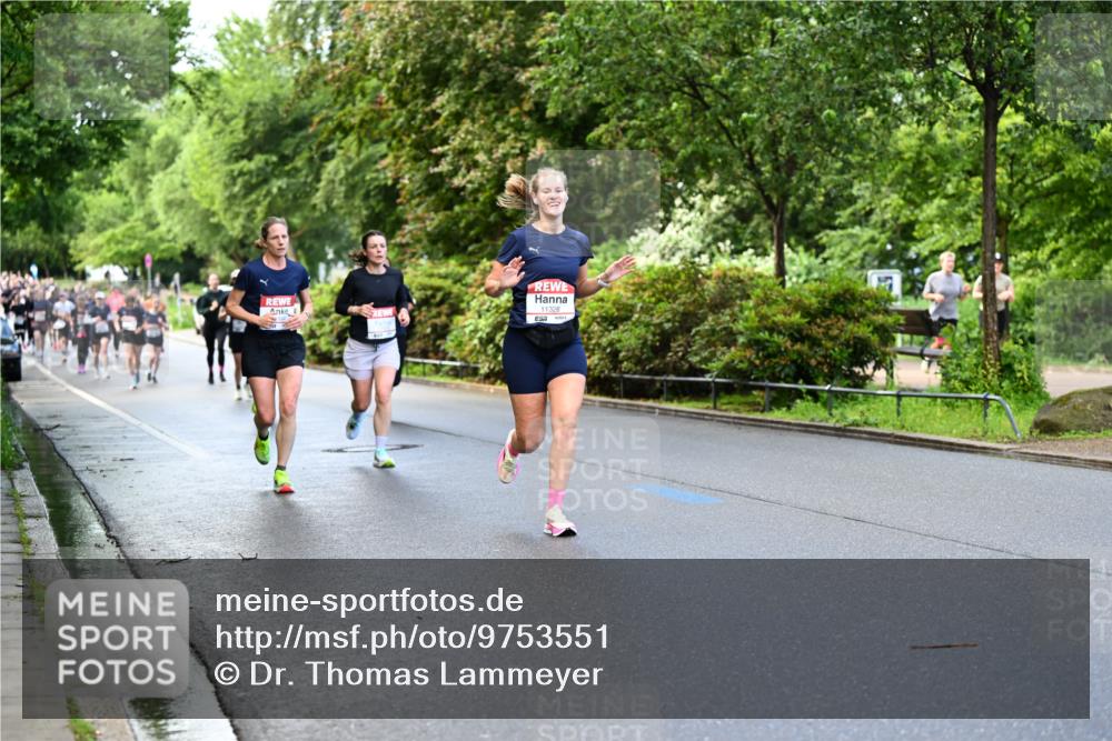 14.06.2026 - REWE Women's Run Dr. Thomas Lammeyer http://msf.ph/oto/9753551 14.06.2026 09:16:40 Laufen 11326 meine-sportfotos.de