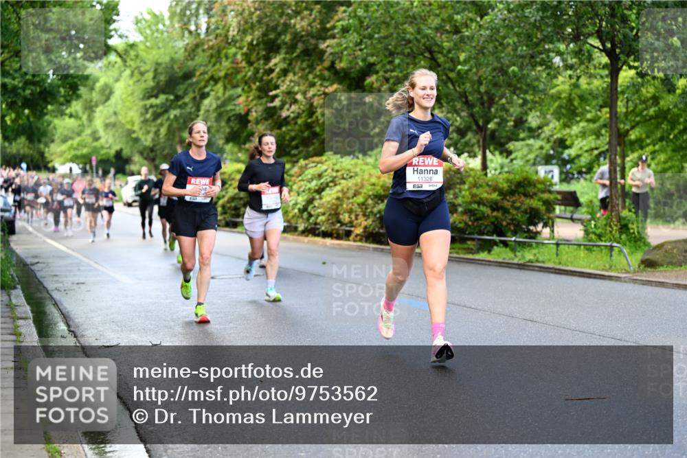 14.06.2026 - REWE Women's Run Dr. Thomas Lammeyer http://msf.ph/oto/9753562 14.06.2026 09:16:41 Laufen 11326, 7 meine-sportfotos.de