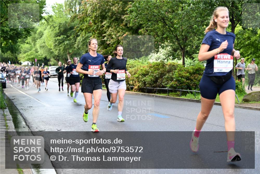 14.06.2026 - REWE Women's Run Dr. Thomas Lammeyer http://msf.ph/oto/9753572 14.06.2026 09:16:41 Laufen 18, 11510, 11328 meine-sportfotos.de