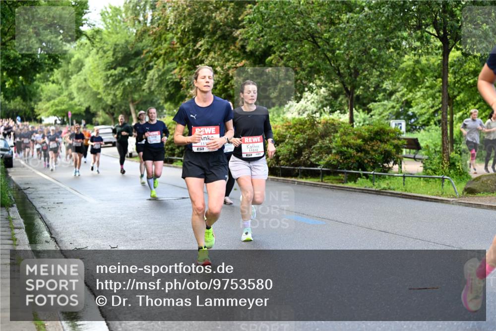 14.06.2026 - REWE Women's Run Dr. Thomas Lammeyer http://msf.ph/oto/9753580 14.06.2026 09:16:42 Laufen 111, 7, 11510 meine-sportfotos.de