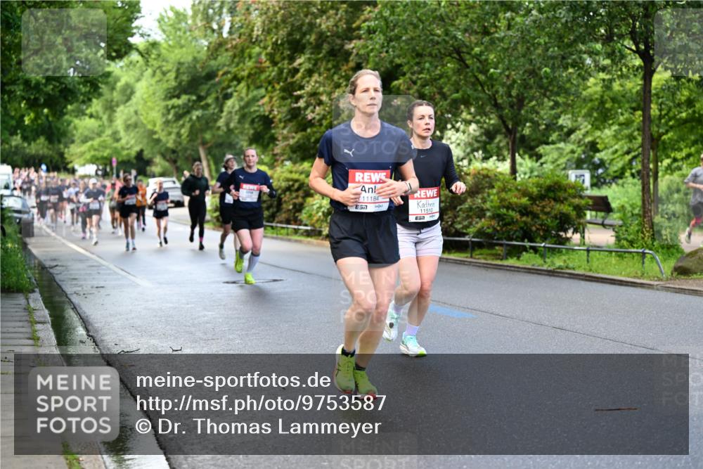 14.06.2026 - REWE Women's Run Dr. Thomas Lammeyer http://msf.ph/oto/9753587 14.06.2026 09:16:42 Laufen 11184, 7, 11510, 7 meine-sportfotos.de
