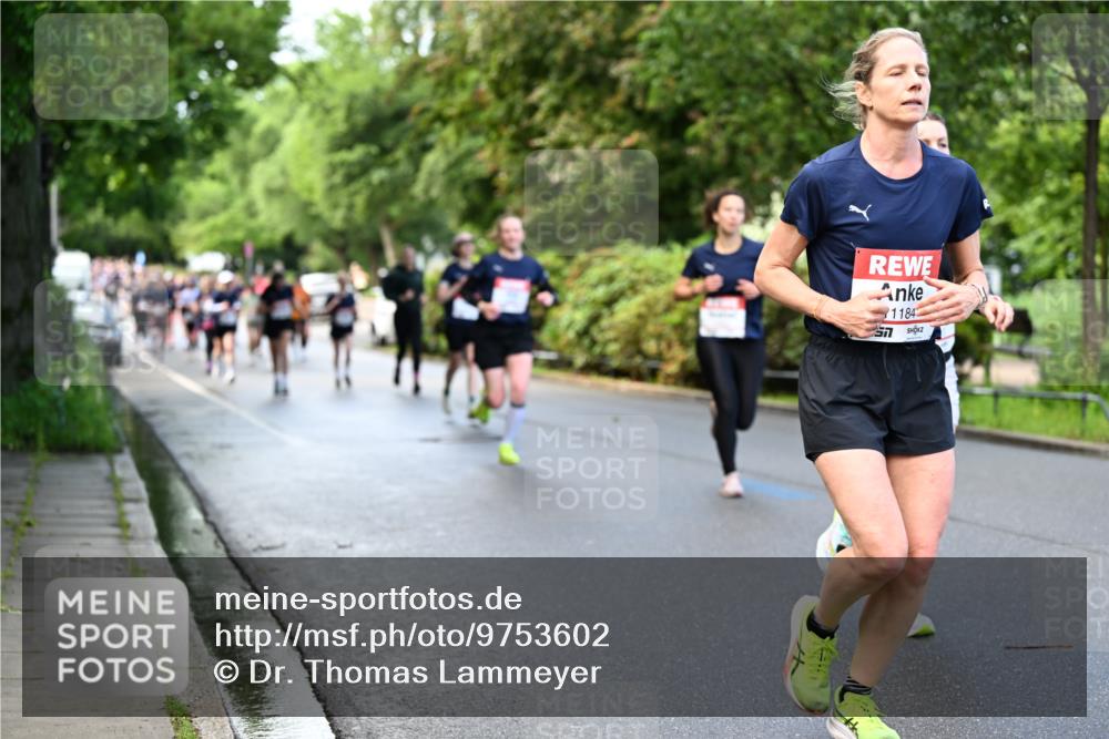 14.06.2026 - REWE Women's Run Dr. Thomas Lammeyer http://msf.ph/oto/9753602 14.06.2026 09:16:43 Laufen 1184, 57 meine-sportfotos.de