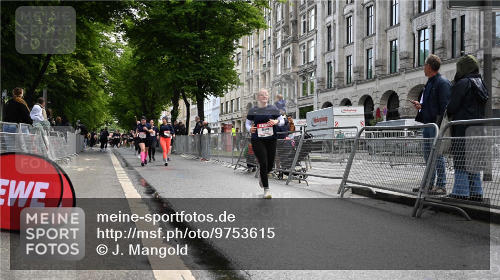 14.06.2026 - REWE Women's Run J. Mangold http://msf.ph/oto/9753615 14.06.2026 10:11:02 Ziel 10053, 10406, 10690, 10955, 11217, 11355, 11500 meine-sportfotos.de