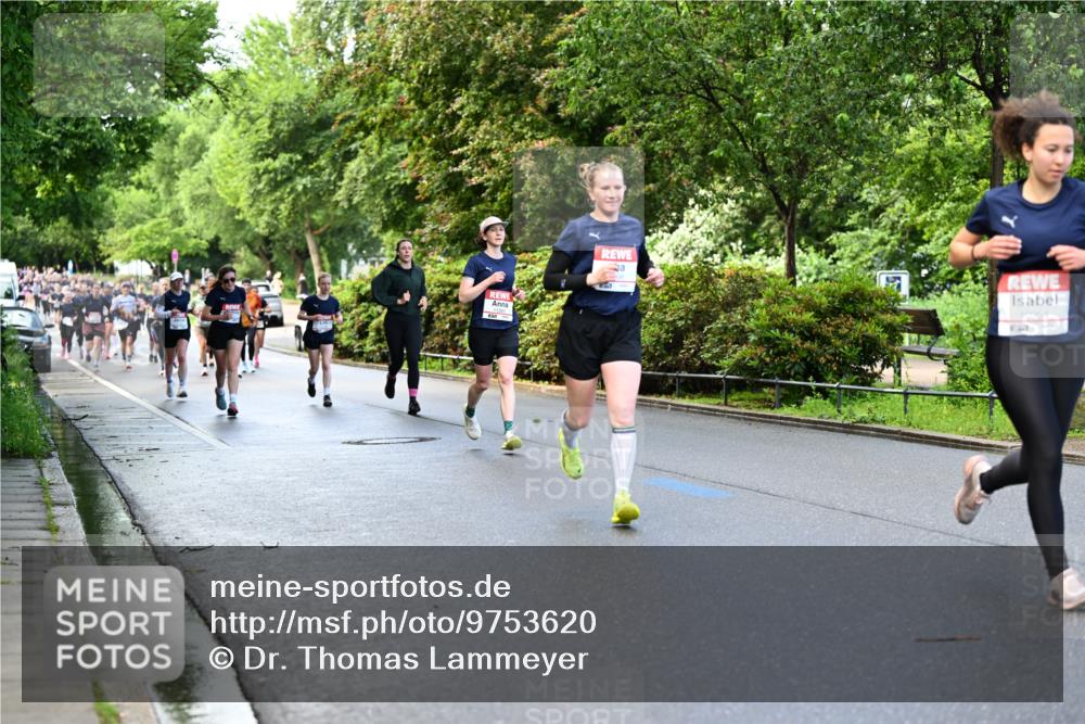 14.06.2026 - REWE Women's Run Dr. Thomas Lammeyer http://msf.ph/oto/9753620 14.06.2026 09:16:44 Laufen 10954 meine-sportfotos.de