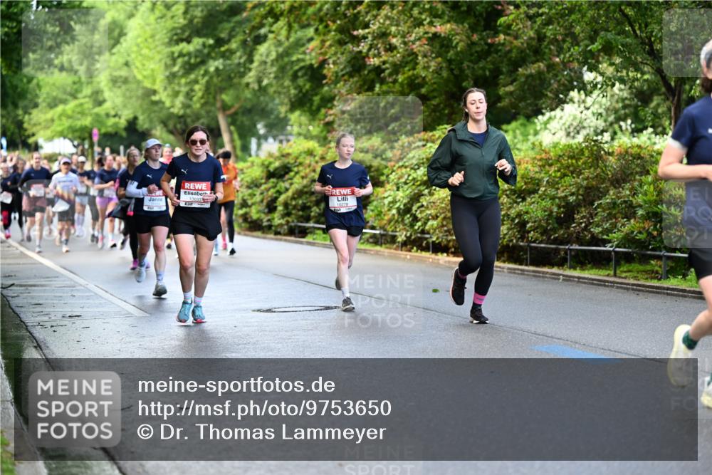 14.06.2026 - REWE Women's Run Dr. Thomas Lammeyer http://msf.ph/oto/9753650 14.06.2026 09:16:46 Laufen 10693, 10278 meine-sportfotos.de