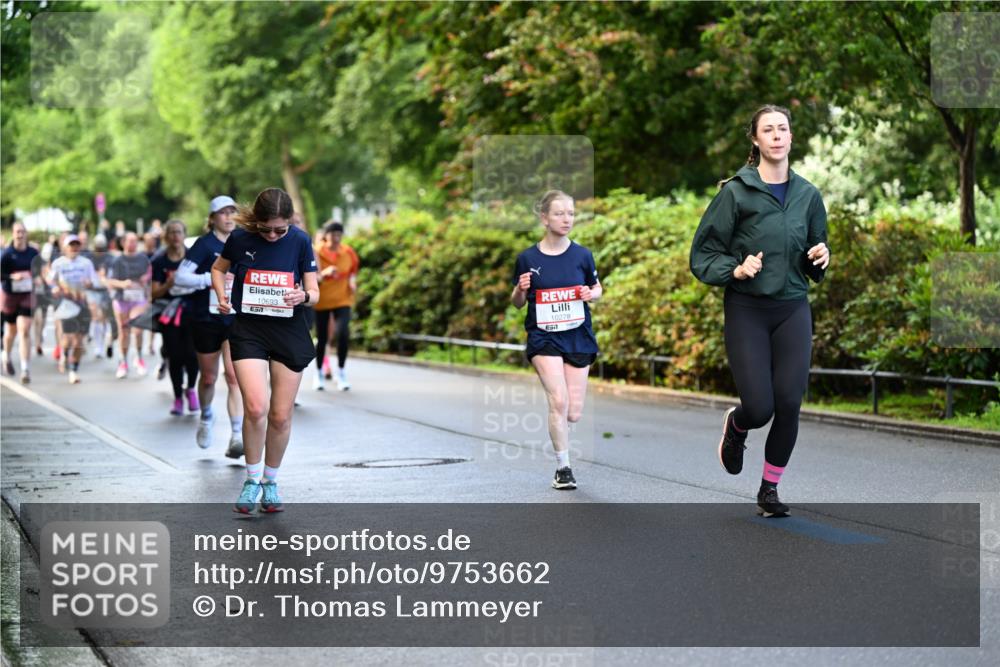 14.06.2026 - REWE Women's Run Dr. Thomas Lammeyer http://msf.ph/oto/9753662 14.06.2026 09:16:47 Laufen 10693, 57, 10278 meine-sportfotos.de