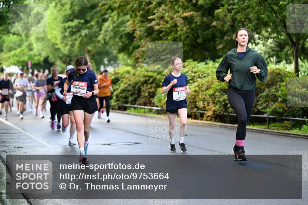14.06.2026 - REWE Women's Run Dr. Thomas Lammeyer http://msf.ph/oto/9753664 14.06.2026 09:16:47 Laufen 10693, 10278 meine-sportfotos.de