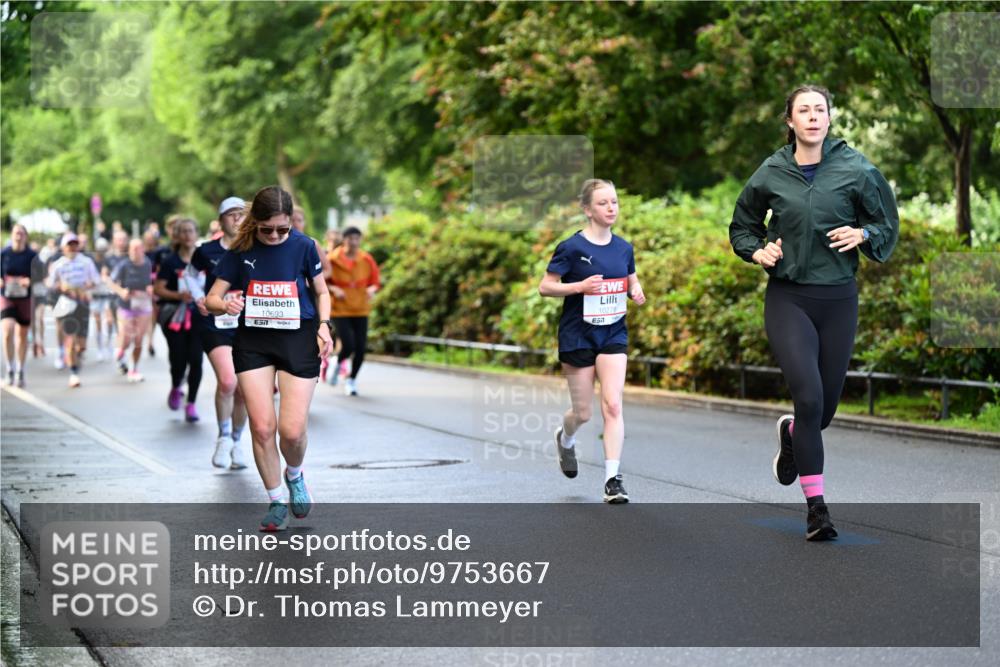 14.06.2026 - REWE Women's Run Dr. Thomas Lammeyer http://msf.ph/oto/9753667 14.06.2026 09:16:47 Laufen 10693, 10278 meine-sportfotos.de