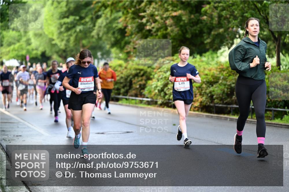 14.06.2026 - REWE Women's Run Dr. Thomas Lammeyer http://msf.ph/oto/9753671 14.06.2026 09:16:48 Laufen 10693, 10278 meine-sportfotos.de