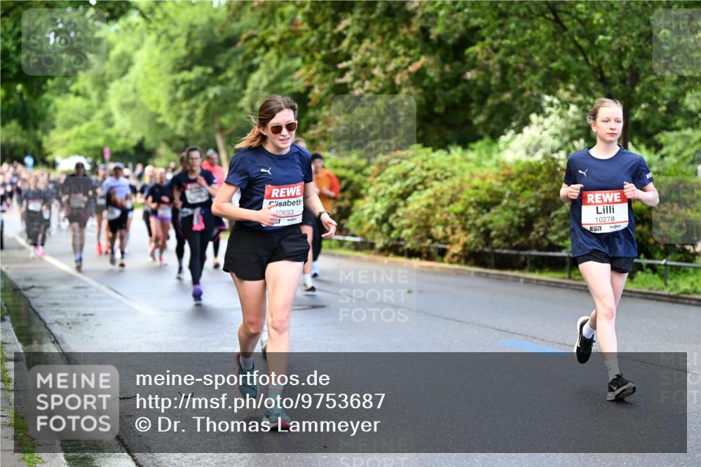 14.06.2026 - REWE Women's Run Dr. Thomas Lammeyer http://msf.ph/oto/9753687 14.06.2026 09:16:49 Laufen 0693, 10278, 57 meine-sportfotos.de