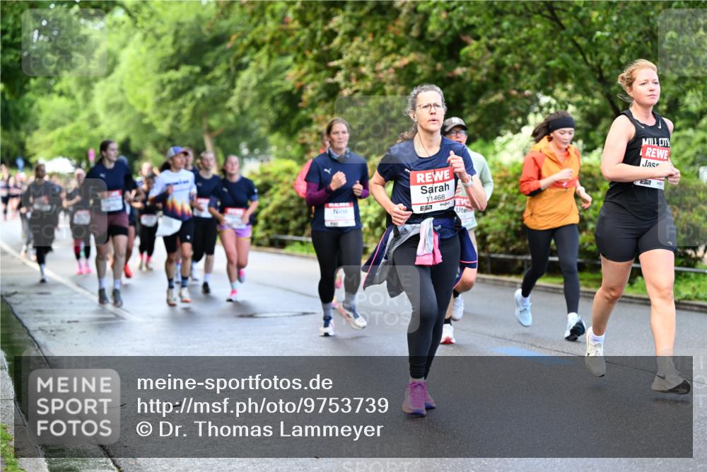14.06.2026 - REWE Women's Run Dr. Thomas Lammeyer http://msf.ph/oto/9753739 14.06.2026 09:16:52 Laufen 11468, 7 meine-sportfotos.de