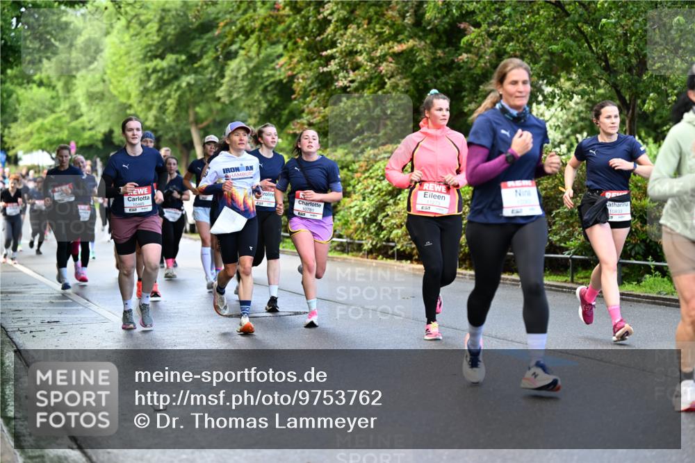14.06.2026 - REWE Women's Run Dr. Thomas Lammeyer http://msf.ph/oto/9753762 14.06.2026 09:16:54 Laufen 10465, 10781, 11273, 10833, 177 meine-sportfotos.de