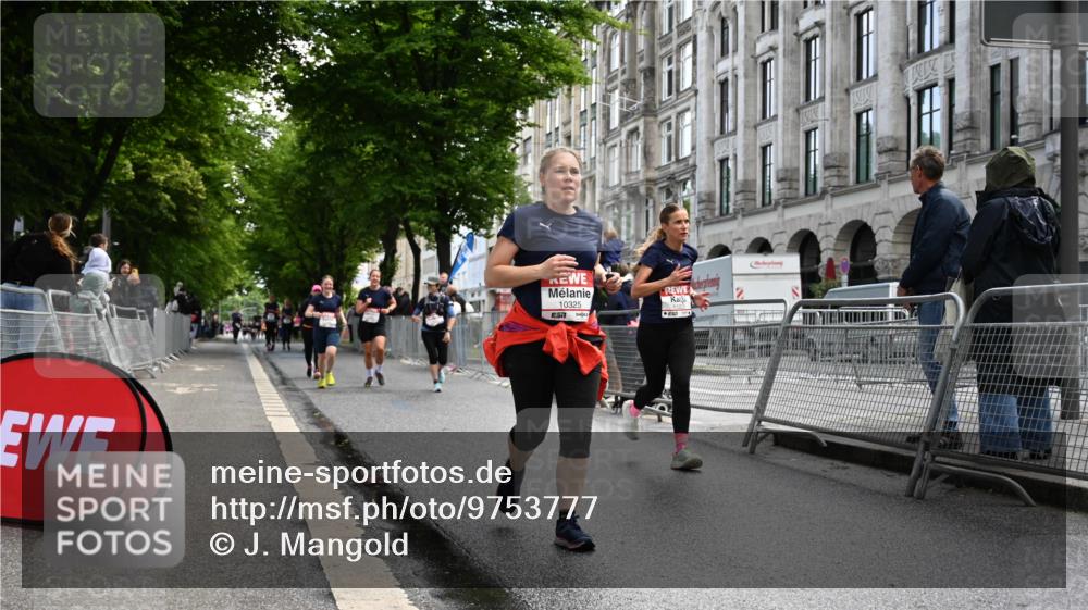 14.06.2026 - REWE Women's Run J. Mangold http://msf.ph/oto/9753777 14.06.2026 10:11:32 Ziel 10086, 10247, 10325, 10804, 11223, 11494 meine-sportfotos.de