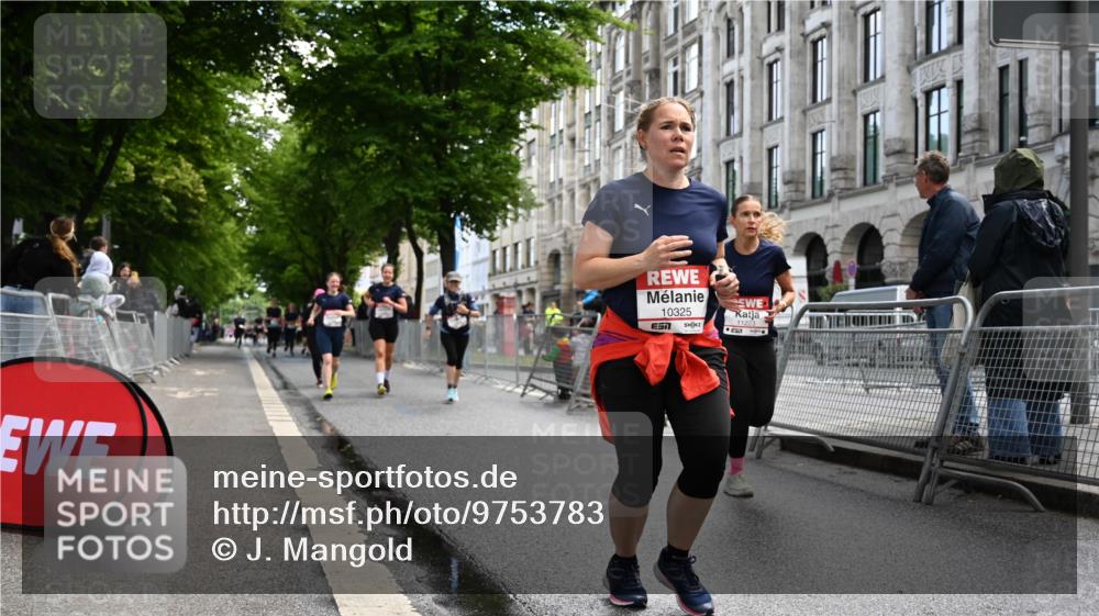 14.06.2026 - REWE Women's Run J. Mangold http://msf.ph/oto/9753783 14.06.2026 10:11:32 Ziel 10086, 10247, 10325, 10804, 11223, 11494 meine-sportfotos.de