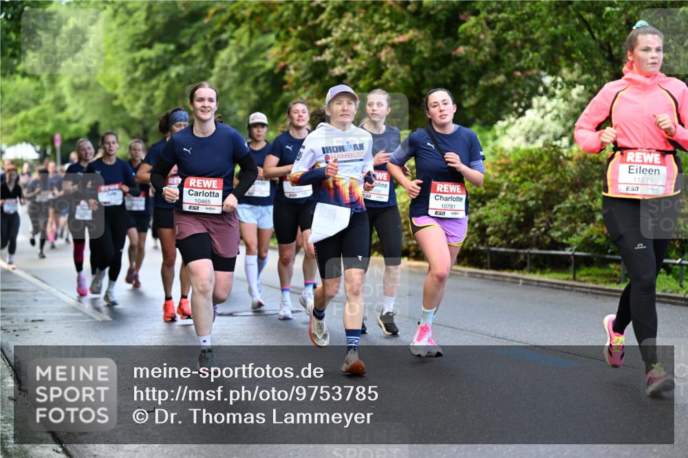 14.06.2026 - REWE Women's Run Dr. Thomas Lammeyer http://msf.ph/oto/9753785 14.06.2026 09:16:55 Laufen 10465, 57, 10781, 7, 11273, 657 meine-sportfotos.de