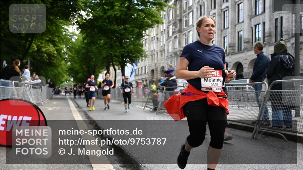 14.06.2026 - REWE Women's Run J. Mangold http://msf.ph/oto/9753787 14.06.2026 10:11:32 Ziel 10086, 10247, 10325, 10804, 11223, 11494 meine-sportfotos.de