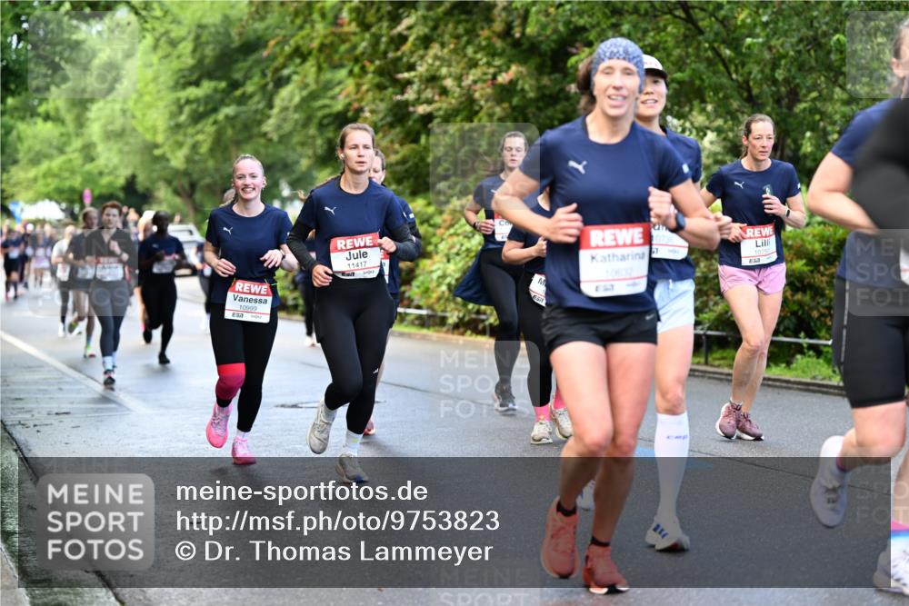 14.06.2026 - REWE Women's Run Dr. Thomas Lammeyer http://msf.ph/oto/9753823 14.06.2026 09:16:58 Laufen 10999, 57, 11417, 10632, 0738, 1075, 57 meine-sportfotos.de