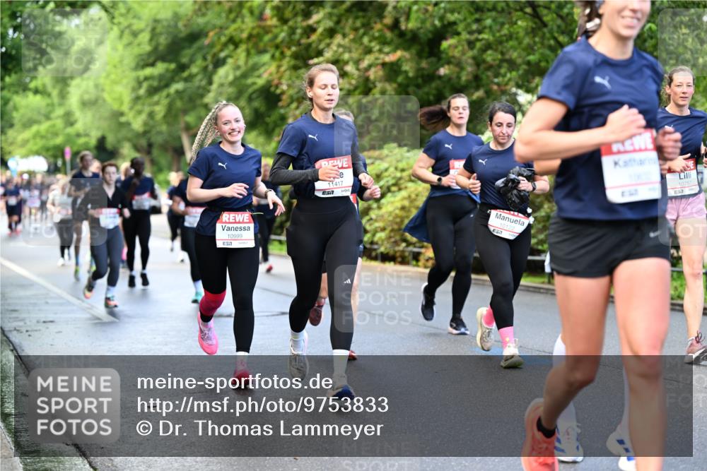 14.06.2026 - REWE Women's Run Dr. Thomas Lammeyer http://msf.ph/oto/9753833 14.06.2026 09:16:59 Laufen 10999, 7, 11417, 10122, 10757, 57 meine-sportfotos.de