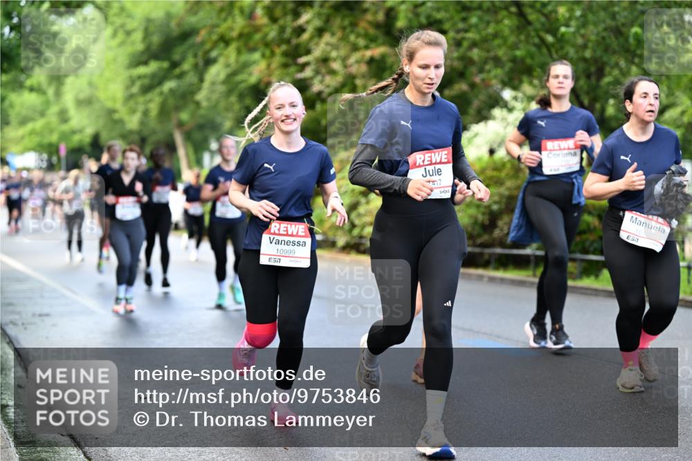 14.06.2026 - REWE Women's Run Dr. Thomas Lammeyer http://msf.ph/oto/9753846 14.06.2026 09:16:59 Laufen 10999, 7, 417, 10, 57 meine-sportfotos.de