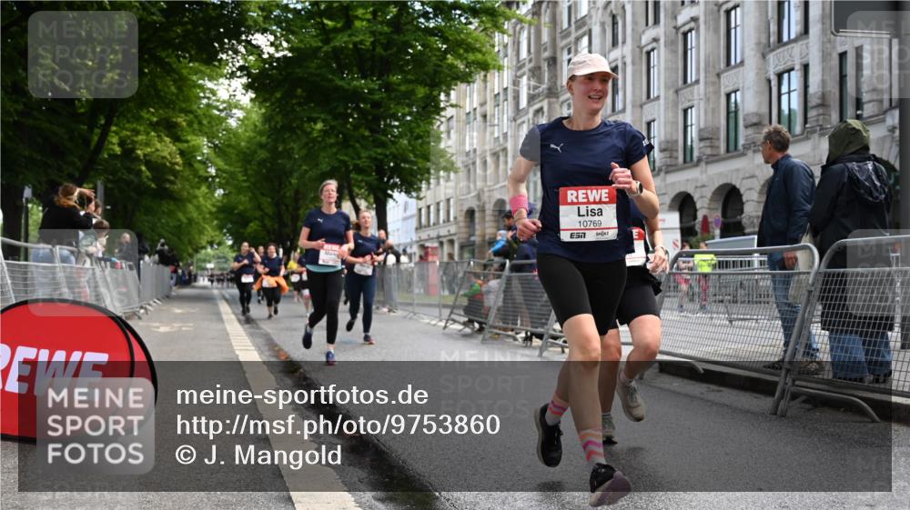 14.06.2026 - REWE Women's Run J. Mangold http://msf.ph/oto/9753860 14.06.2026 10:11:43 Ziel 10036, 10298, 10620, 10769, 10770, 10975, 11019, 11317 meine-sportfotos.de