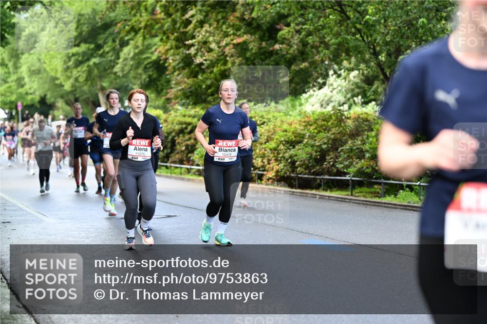 14.06.2026 - REWE Women's Run Dr. Thomas Lammeyer http://msf.ph/oto/9753863 14.06.2026 09:17:01 Laufen 11270, 10478 meine-sportfotos.de