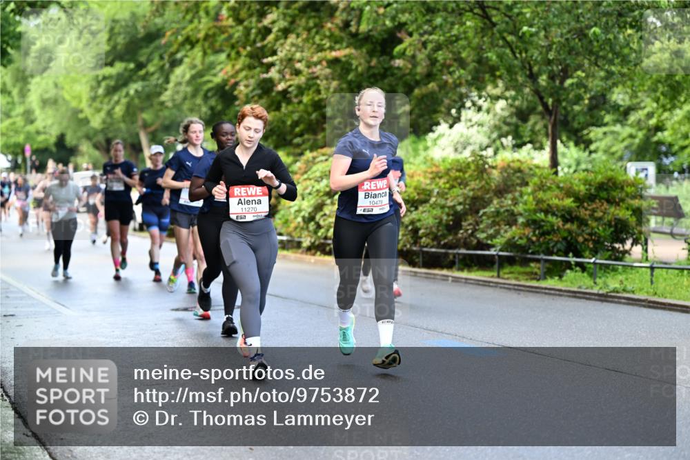 14.06.2026 - REWE Women's Run Dr. Thomas Lammeyer http://msf.ph/oto/9753872 14.06.2026 09:17:02 Laufen 11270, 7, 10478, 7 meine-sportfotos.de