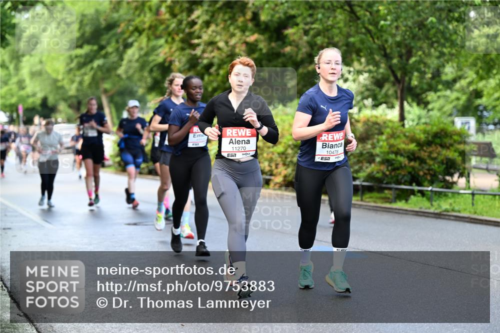 14.06.2026 - REWE Women's Run Dr. Thomas Lammeyer http://msf.ph/oto/9753883 14.06.2026 09:17:02 Laufen 1012, 11270, 7, 10478, 7 meine-sportfotos.de