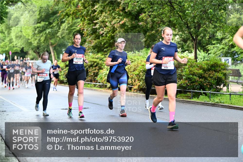 14.06.2026 - REWE Women's Run Dr. Thomas Lammeyer http://msf.ph/oto/9753920 14.06.2026 09:17:05 Laufen 1145, 10107 meine-sportfotos.de