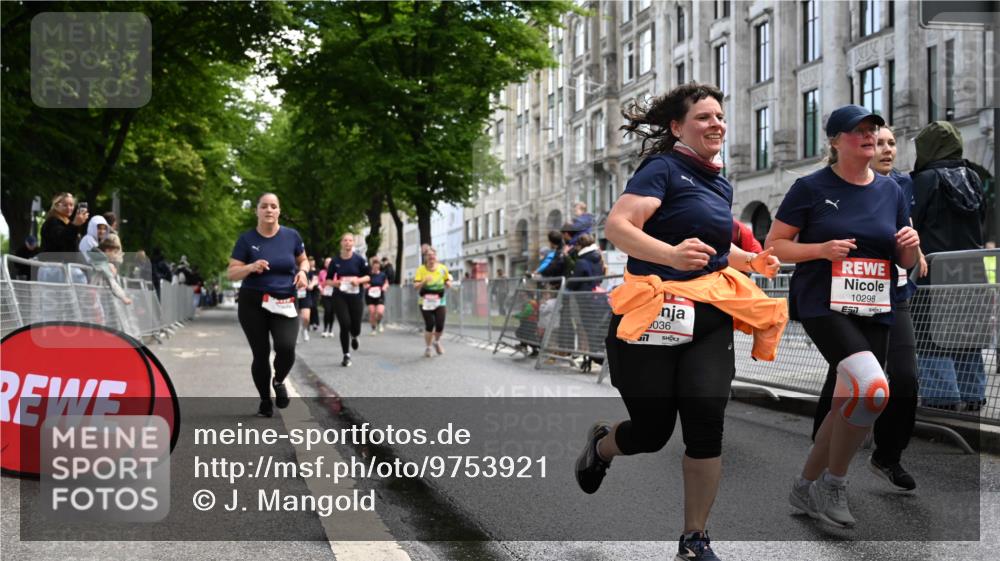 14.06.2026 - REWE Women's Run J. Mangold http://msf.ph/oto/9753921 14.06.2026 10:11:49 Ziel 10036, 10298, 10357, 10620, 10913, 11019, 11317, 11349, 11358 meine-sportfotos.de